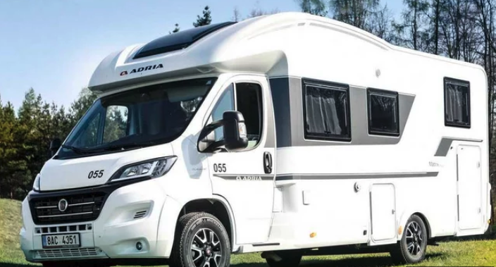 Anywhere Campers 4-berth shower / wc