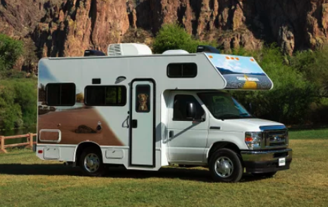c21 compact cruise america