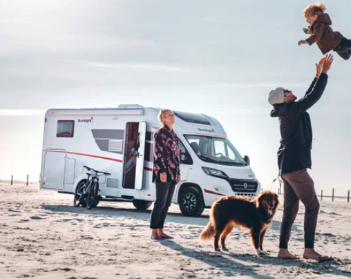 McRent 4-berth motorhome shower / wc