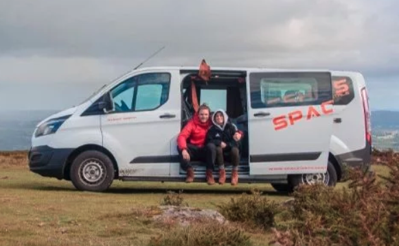 Spaceships 4-berth Low-top camper